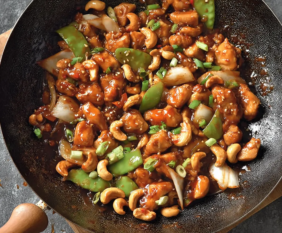 Easy Authentic Cashew Chicken Recipe