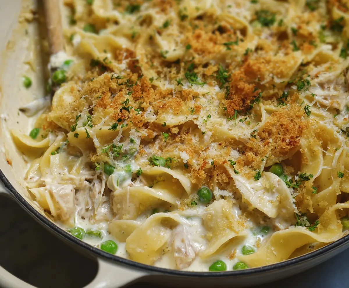 Easy Creamy Tuna Noodle Casserole